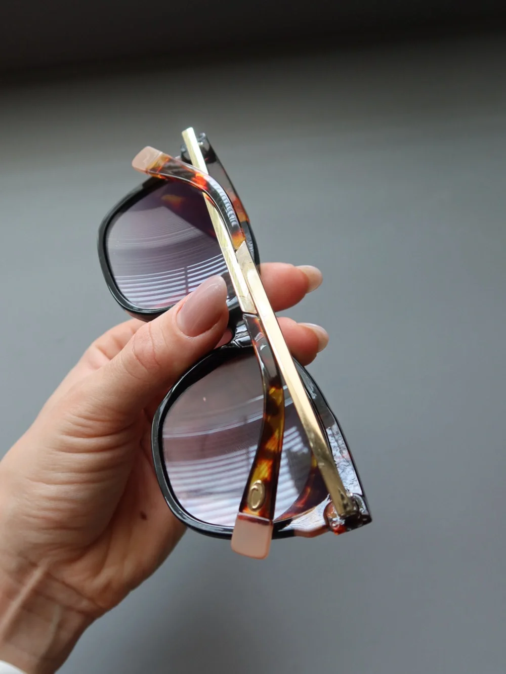 Oversized Cat Eye Sunglasses Black Tortoise Gold Tone